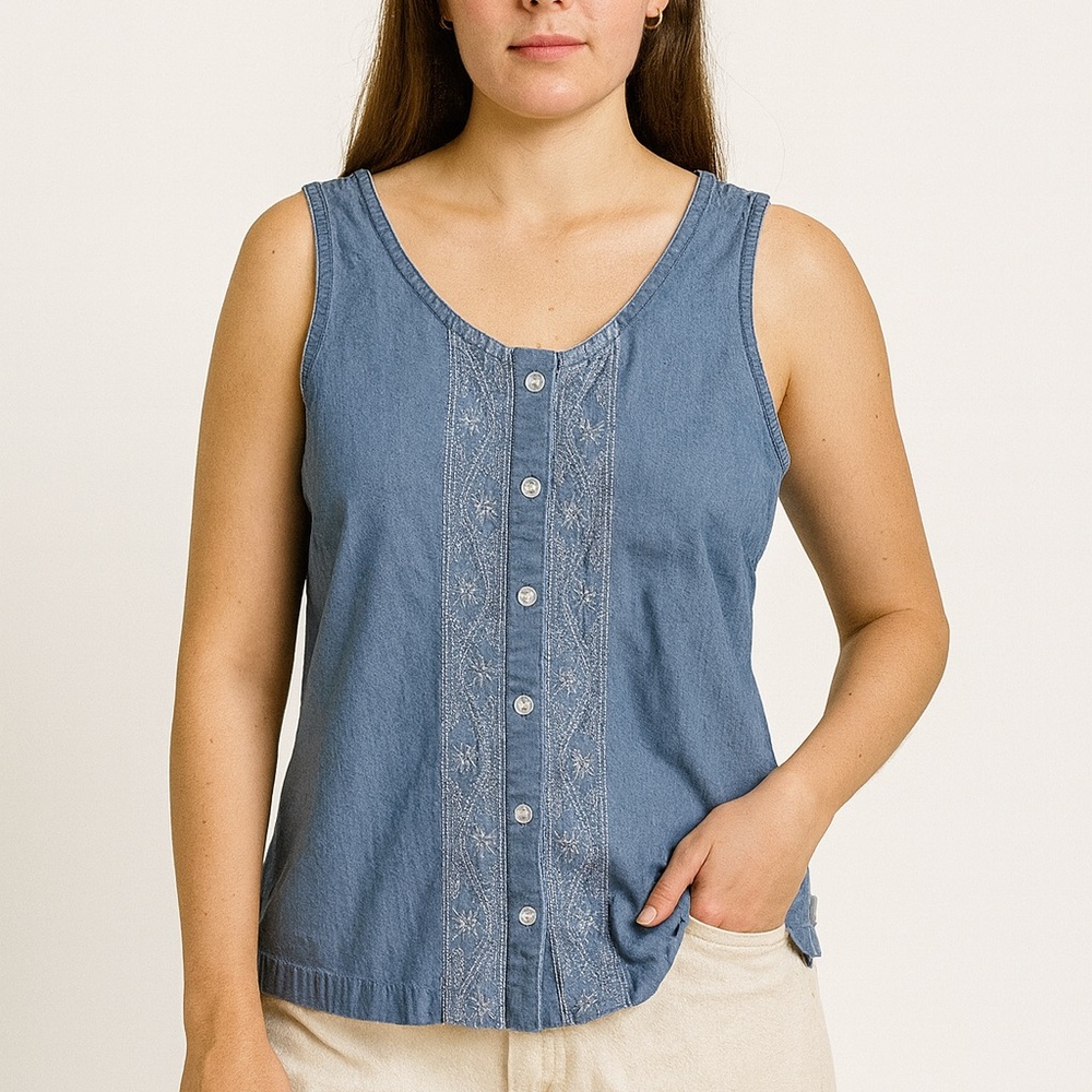 Northern Reflections Women’s Chambray Button Front Tank Small Floral Embroidered